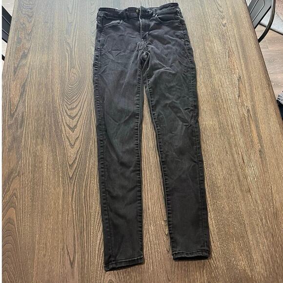 American Eagle Skinny Jeans High-Rise Denim Next Level Stretch Black Size 6 Long - Picture 1 of 11